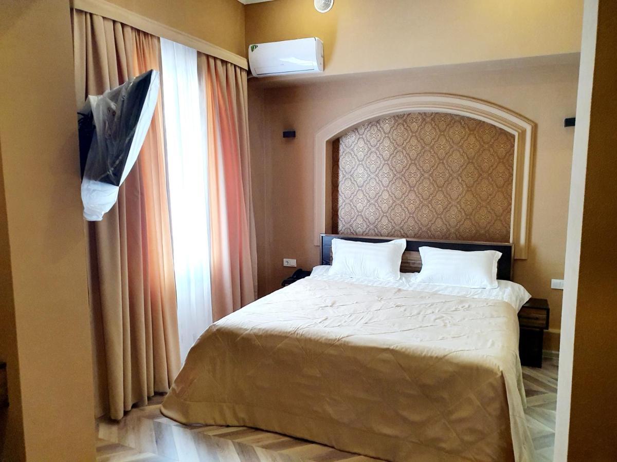 Guest House Twins Tashkent Ngoại thất bức ảnh